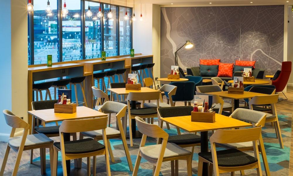 Holiday Inn Express Bristol City Centre By Ihg Exterior photo