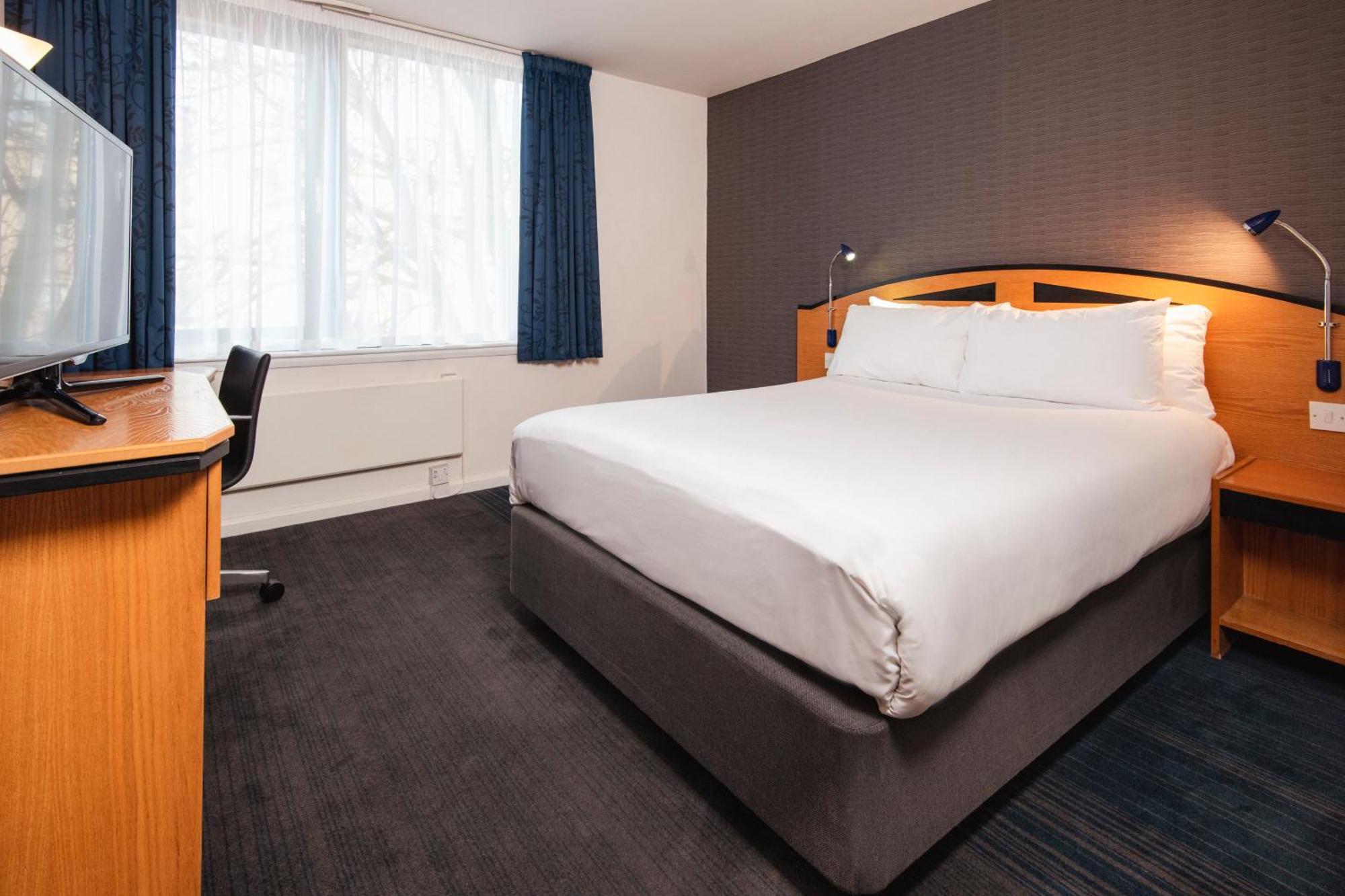 Holiday Inn Express Bristol City Centre By Ihg Exterior photo
