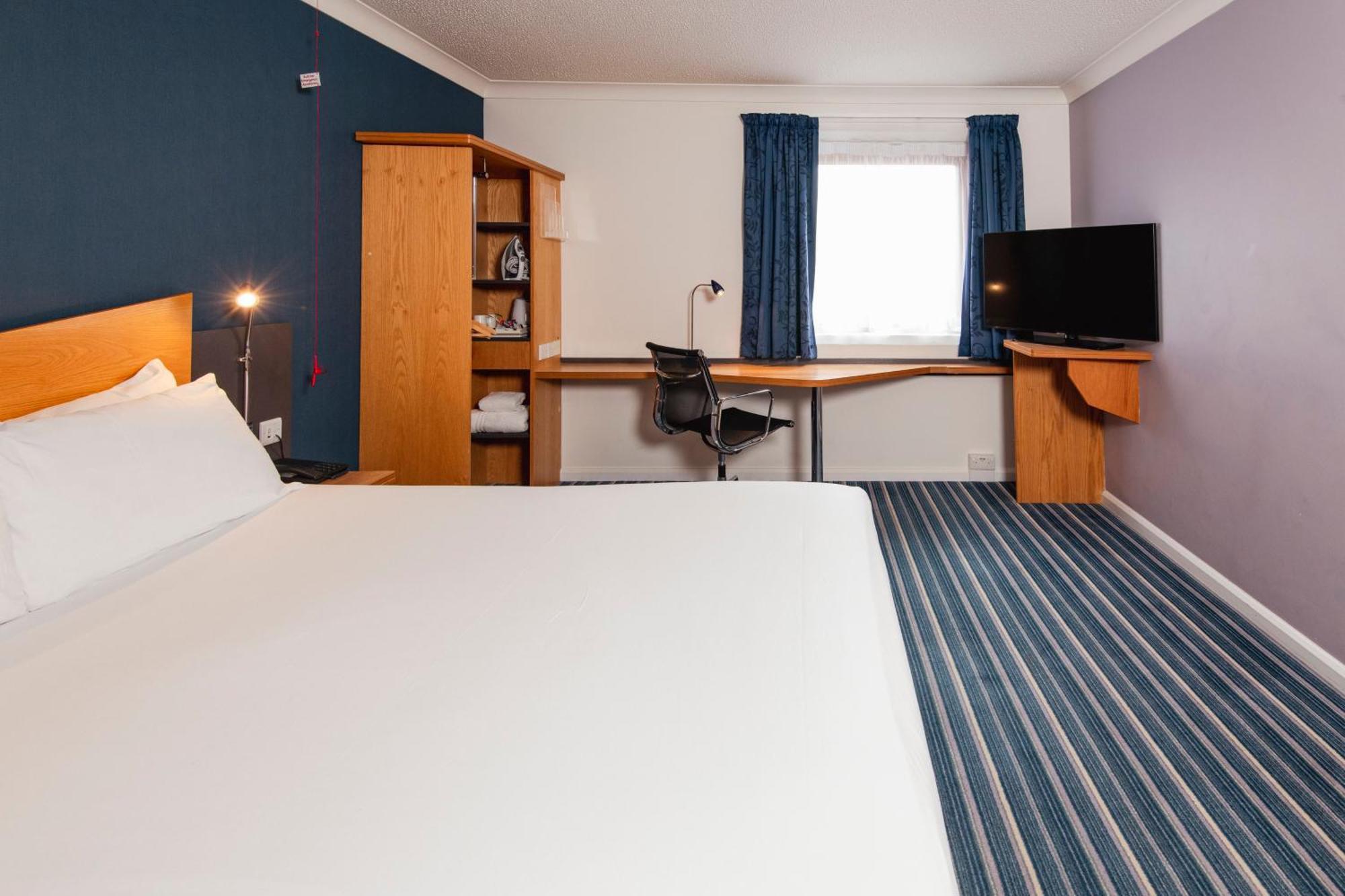 Holiday Inn Express Bristol City Centre By Ihg Exterior photo
