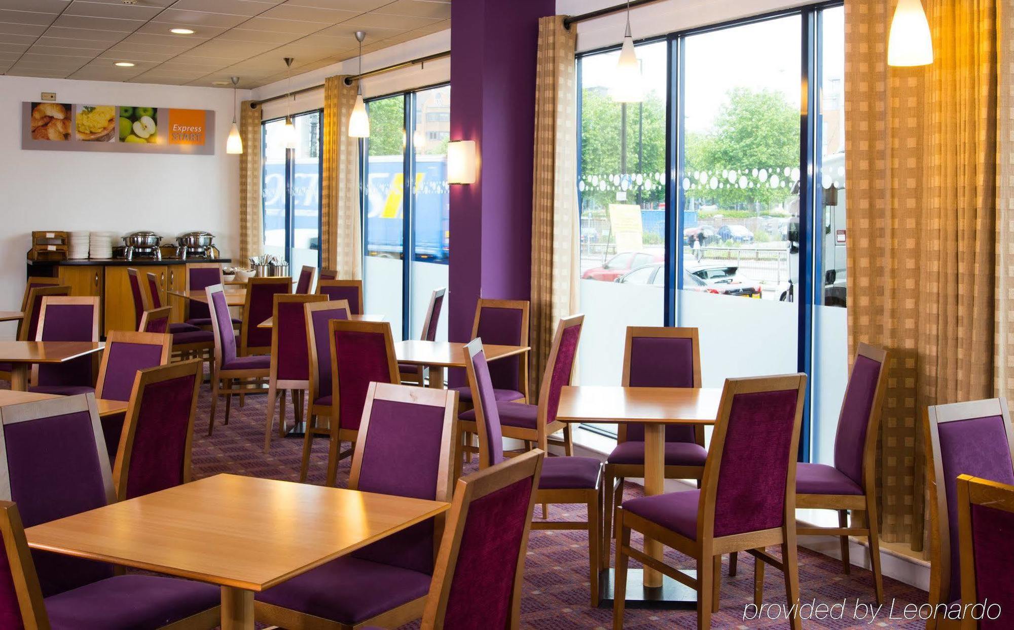 Holiday Inn Express Bristol City Centre By Ihg Exterior photo