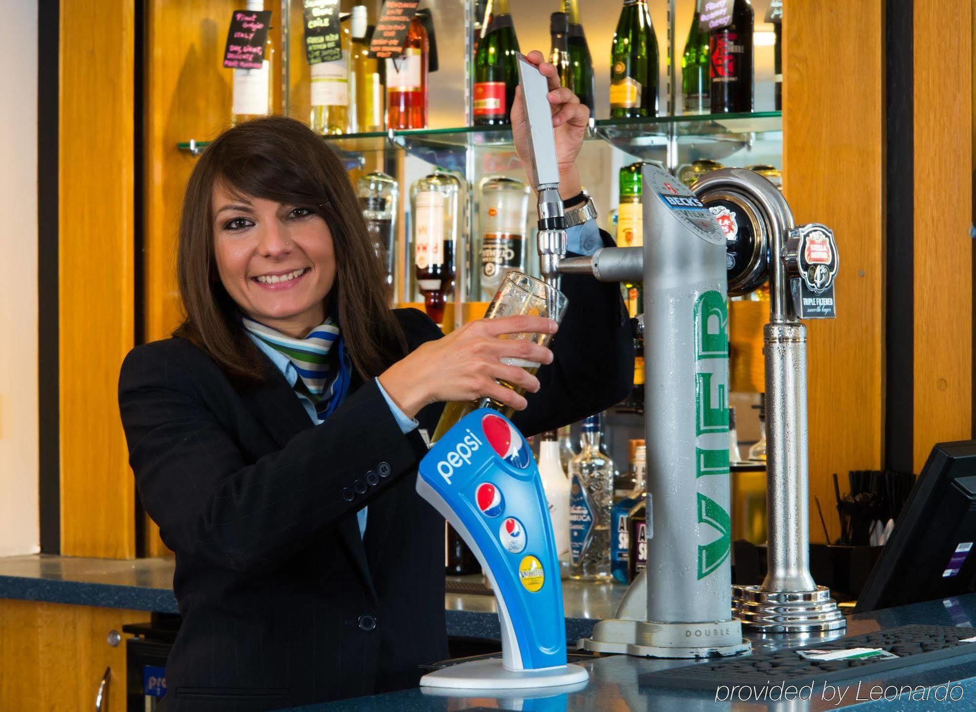 Holiday Inn Express Bristol City Centre By Ihg Exterior photo